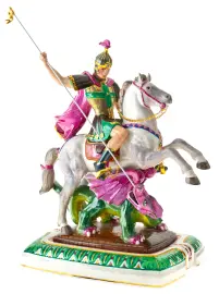 Скульптура "Георгий - Победоносец" с надглазурной росписью Скульптура "Георгий - Победоносец" с надглазурной росписью