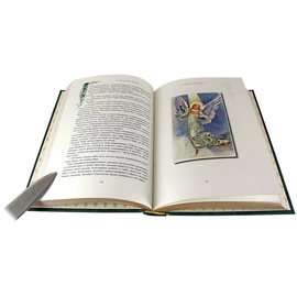 Подарочный набор с книгой и двумя игрушками "Чудеса под рождество. Новогодний альманах для семейного чтения"