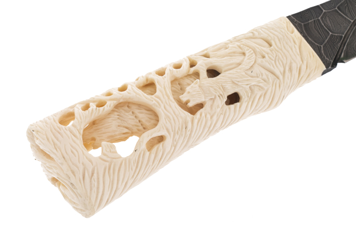 Knife made of Damascus steel "Traveler"
