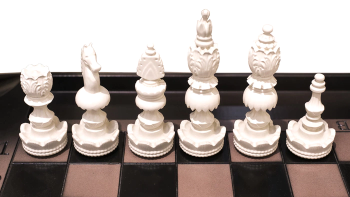 Chess table made of beech "Knights"