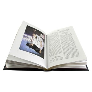 Книга в кожаном переплете  "Легенды Японии и Китая. 100 видов Луны. 36 призраков"