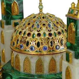 Tabletop mosque-repository for the Quran "Al-Malikiti Masjid" (Malachite Mosque)