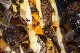 Панно из янтаря "Тигр"