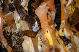 Панно из янтаря "Тигр"