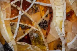 Панно из янтаря "Тигр"