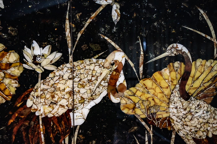 Walnut and amber panels "Cranes"