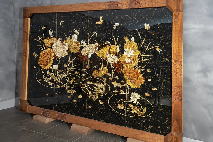 Walnut and amber panels "Cranes"