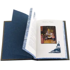 Книга в кожаном переплете "Пока часы двенадцать бьют" Книга в кожаном переплете "Пока часы двенадцать бьют"