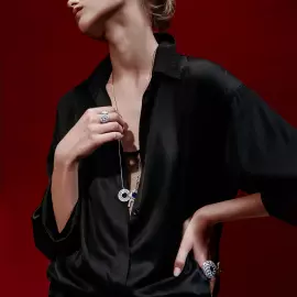 Malinka ring in white gold with diamonds