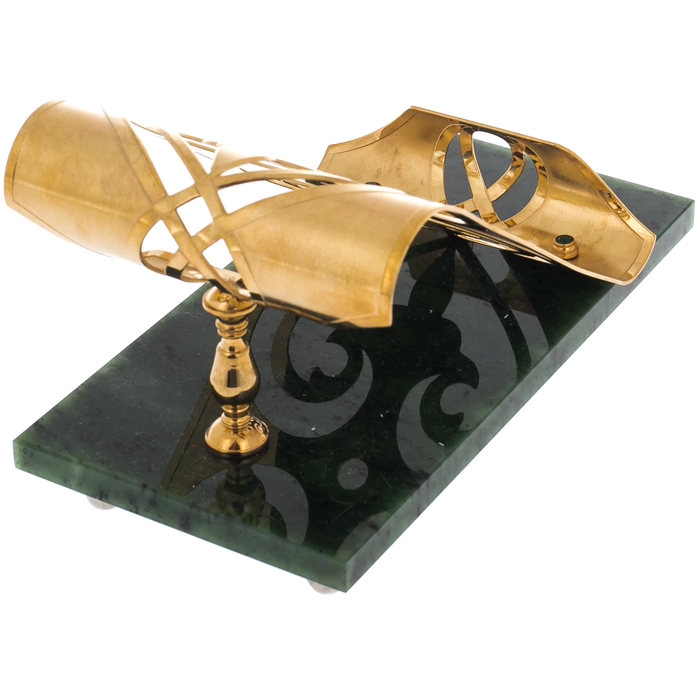 Phone stand on jade, Zlatoust