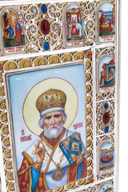 Серебряная икона с финифтью "Святой Николай Чудотворец"