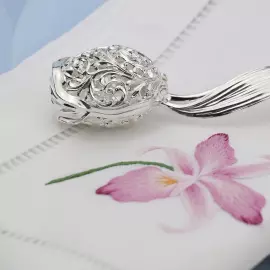 Ситечко для заваривания чая из серебра "Тюльпан"