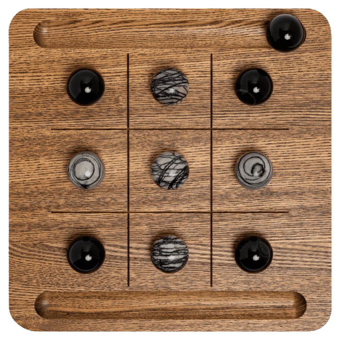 The board game Tic Tac Toe "Picasso"