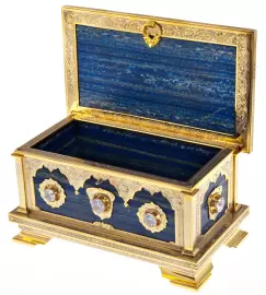 Ларец из лазурита с горным хрусталём, Златоуст