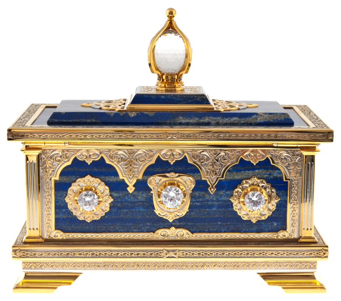 Lapis lazuli casket with rock crystal, Zlatoust
