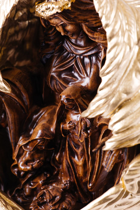 An exclusive souvenir made of solid beech "Christmas Angel"