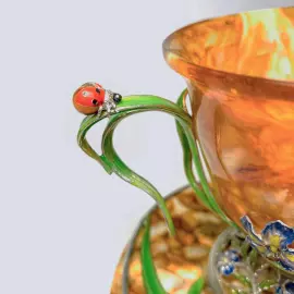 Чашка чайная из янтаря "Ирис"