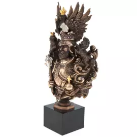 The author's bronze sculpture "The King"