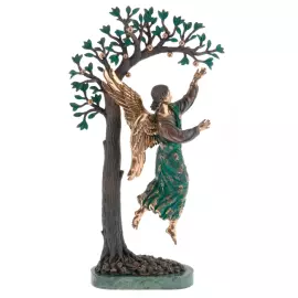 The author's bronze sculpture "Paradise Apples"