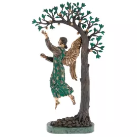 The author's bronze sculpture "Paradise Apples"