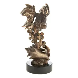 The author's bronze sculpture "Goldfish"
