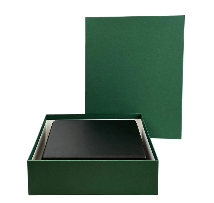 Gift set "Book of a successful leader" with a diary and a pen