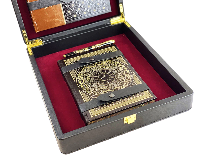 Gift set "Book of a successful leader" with a diary and a pen