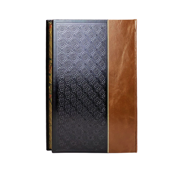 Gift set "Book of a successful leader" with a diary and a pen