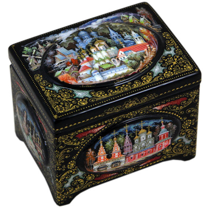 The box "Suzdal" is a Lackey
