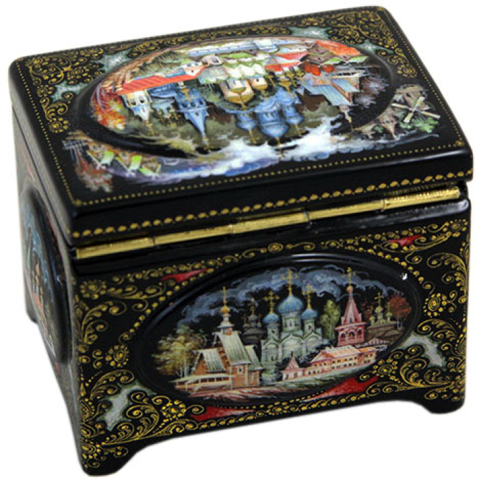 The box "Suzdal" is a Lackey