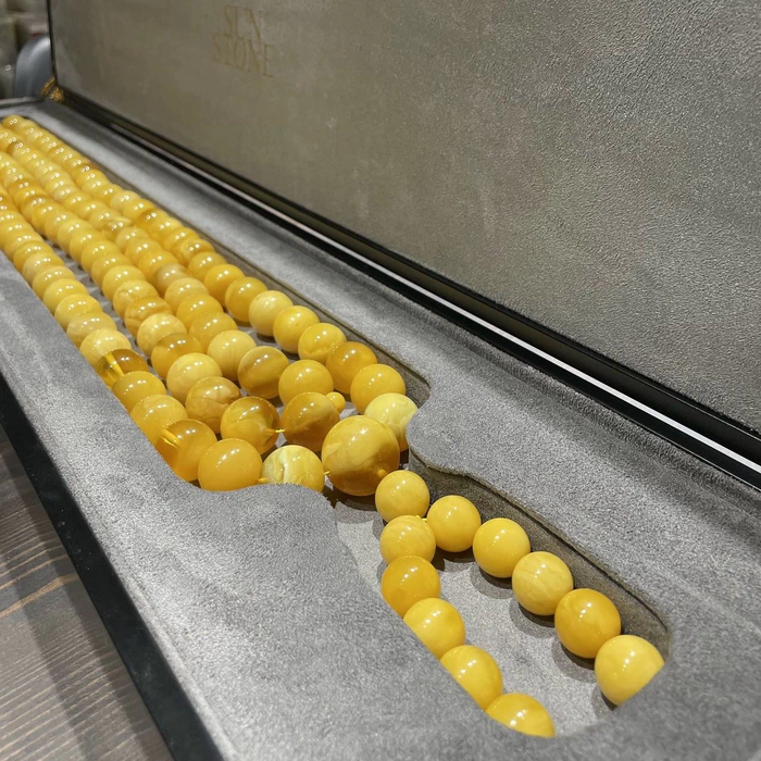 Buddhist beads made of amber