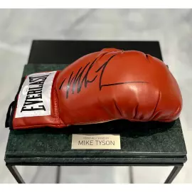 Боксерская перчатка с автографом Майка Тайсона, мрамор зеленый