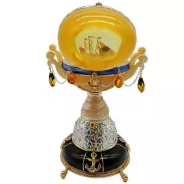 Ювелирная композиция из янтаря в стиле Фаберже "Яйцо с парусником. Океан"