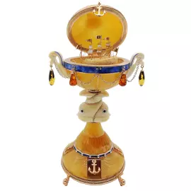 Ювелирная композиция из янтаря в стиле Фаберже "Яйцо с парусником. Морское"