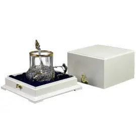 Подстаканник из серебра "Старик и невод" Подстаканник из серебра "Старик и невод"