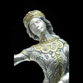 Подстаканник из серебра "Василиса Прекрасная" Подстаканник из серебра "Василиса Прекрасная"