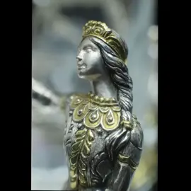 Подстаканник из серебра "Василиса Прекрасная" Подстаканник из серебра "Василиса Прекрасная"