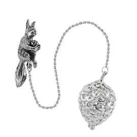 Серебряное ситечко "Белка с шишкой" с чернением в футляре