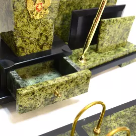 Настольный набор руководителя из змеевика "Секрет" с гербом РФ