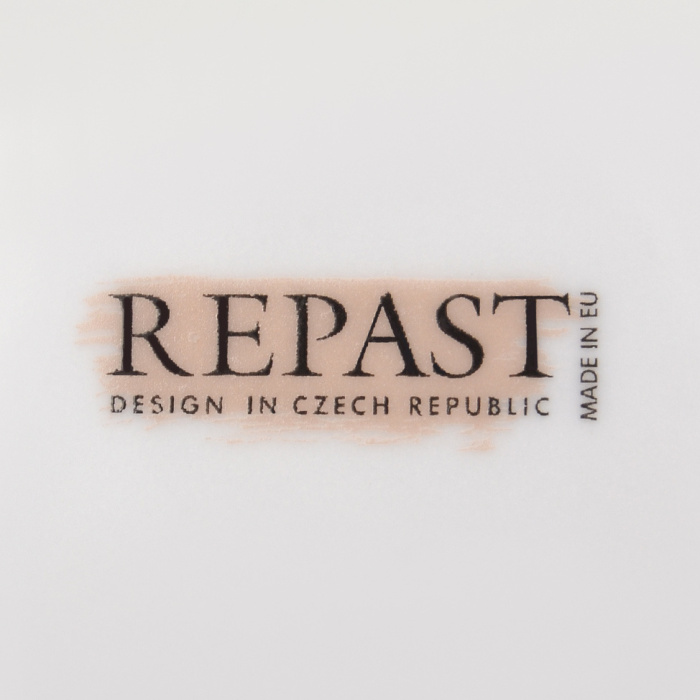 Кофейный сервиз из фарфора Repast "Мария-Тереза. Охота красная" на 6 персон, 15 предметов