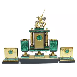 Настольный набор из малахита "Георгий Победоносец"