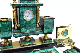 Настольный набор из малахита "Георгий Победоносец"