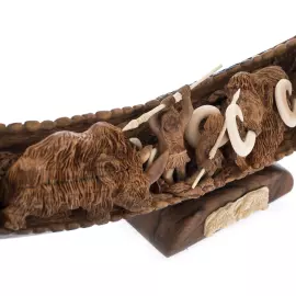 Композиция из бивня мамонта "Охота на мамонтов и шерстистого носорога"