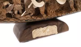 Композиция из бивня мамонта "Охота на мамонтов и шерстистого носорога"