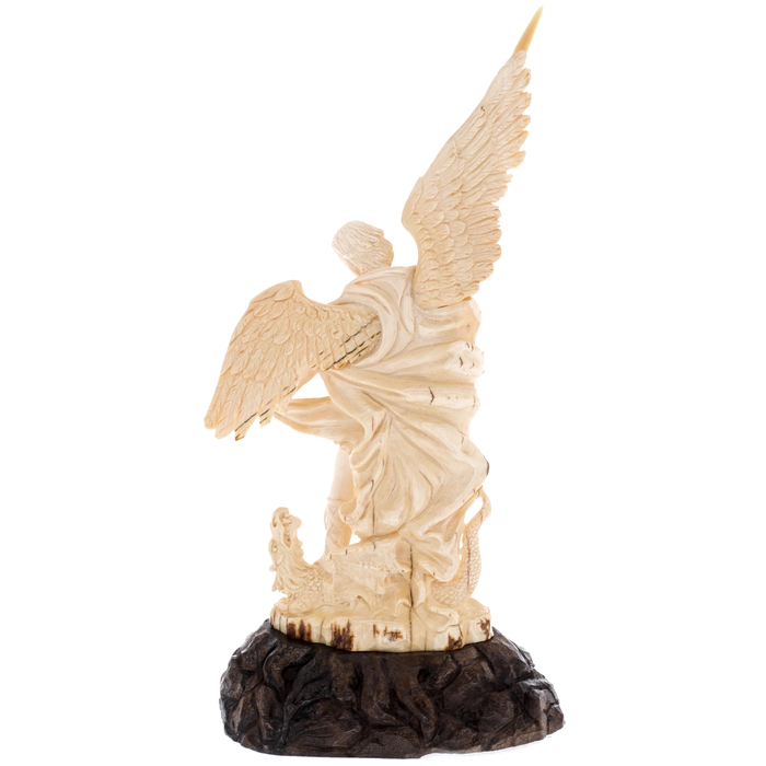 Composition of the mammoth tusk "Archangel Michael"