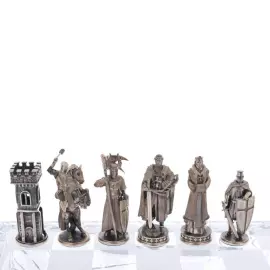 Шахматы из хрусталя и серебра "Ледовое побоище"