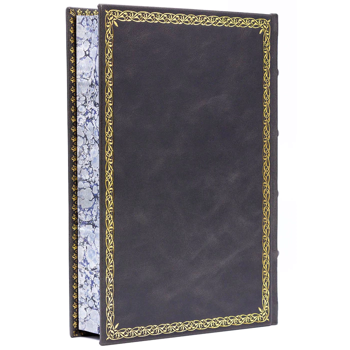 The gift book in a leather cover "The Sovereign" by Niccolo Machiavelli