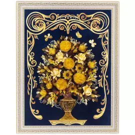 Картина из янтаря "Ваза с розами" на синем бархате