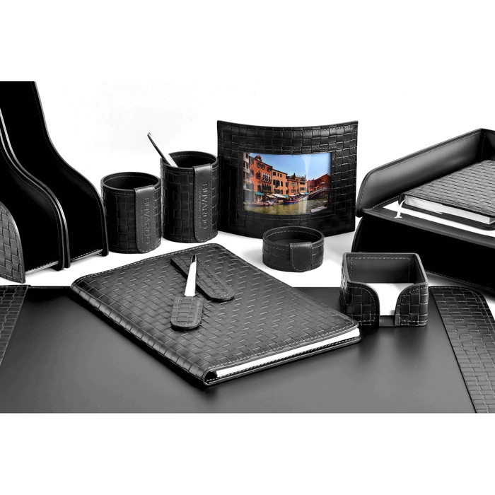 Настольный набор "Business Cuoietto" treccia черный, 7 предметов