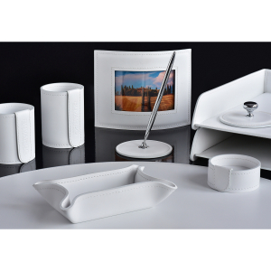 Table set "Business Cuoietto" white, 5 pieces